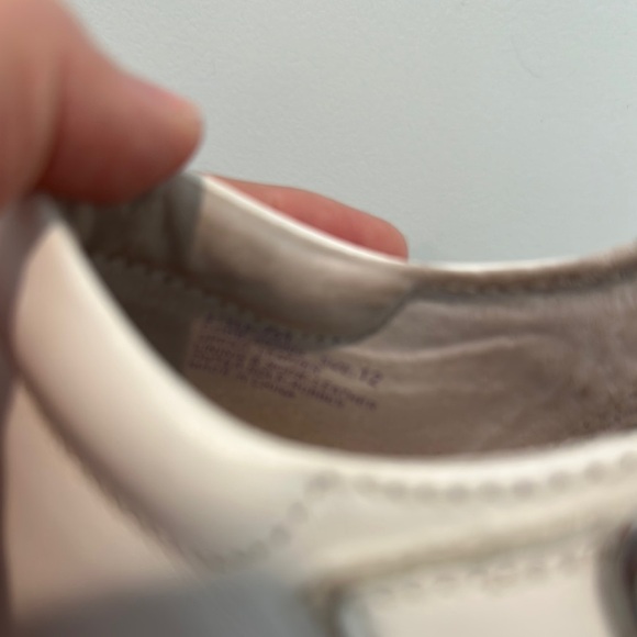 L’Amour White Mary Janes - Picture 5 of 6